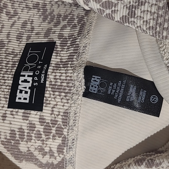 NWT BEACH RIOT SPORT SNAKE PRINT BIKE SHORTS ribbed - Picture 9 of 10